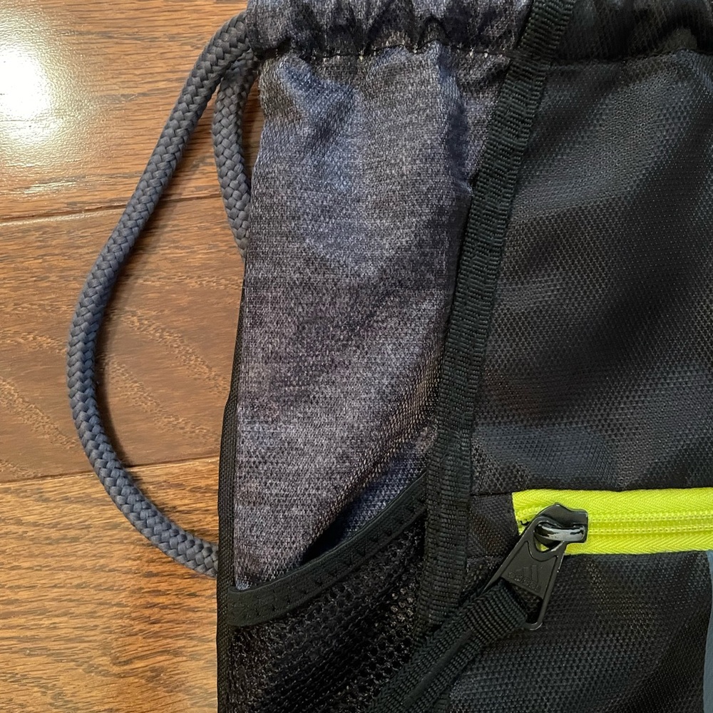 Adidas Drawstring Bag - Picture 3 of 5